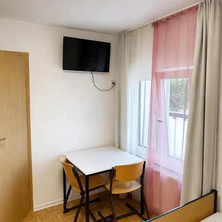 Monteur & Business Apartments Gross-Gerau * Groß-Gerau